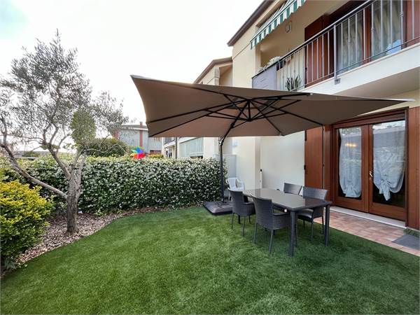 RIF. 8122 - Appartamento con giardino a Volpago