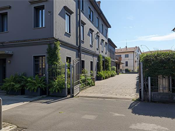 Rif. 8158 - Proprietà commerciale in centro a Montebelluna